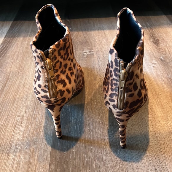 Express Animal Print Booties - Picture 6 of 7